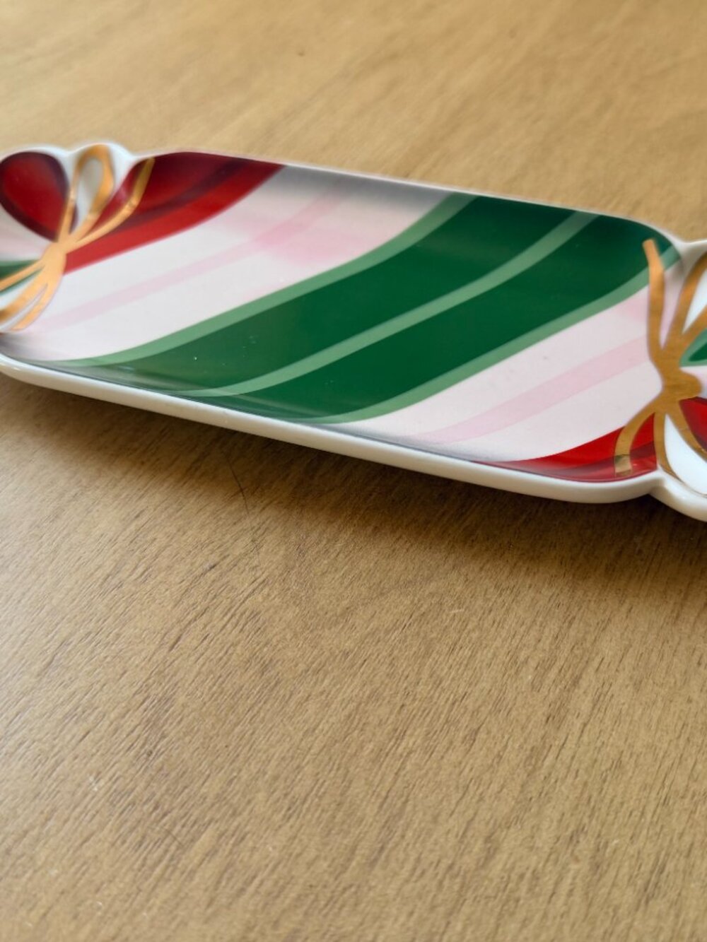 Creative Co-Op Stoneware Candy Shaped Plate with Gold Electroplating, Multicolor